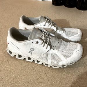On Cloud Running Sneaker